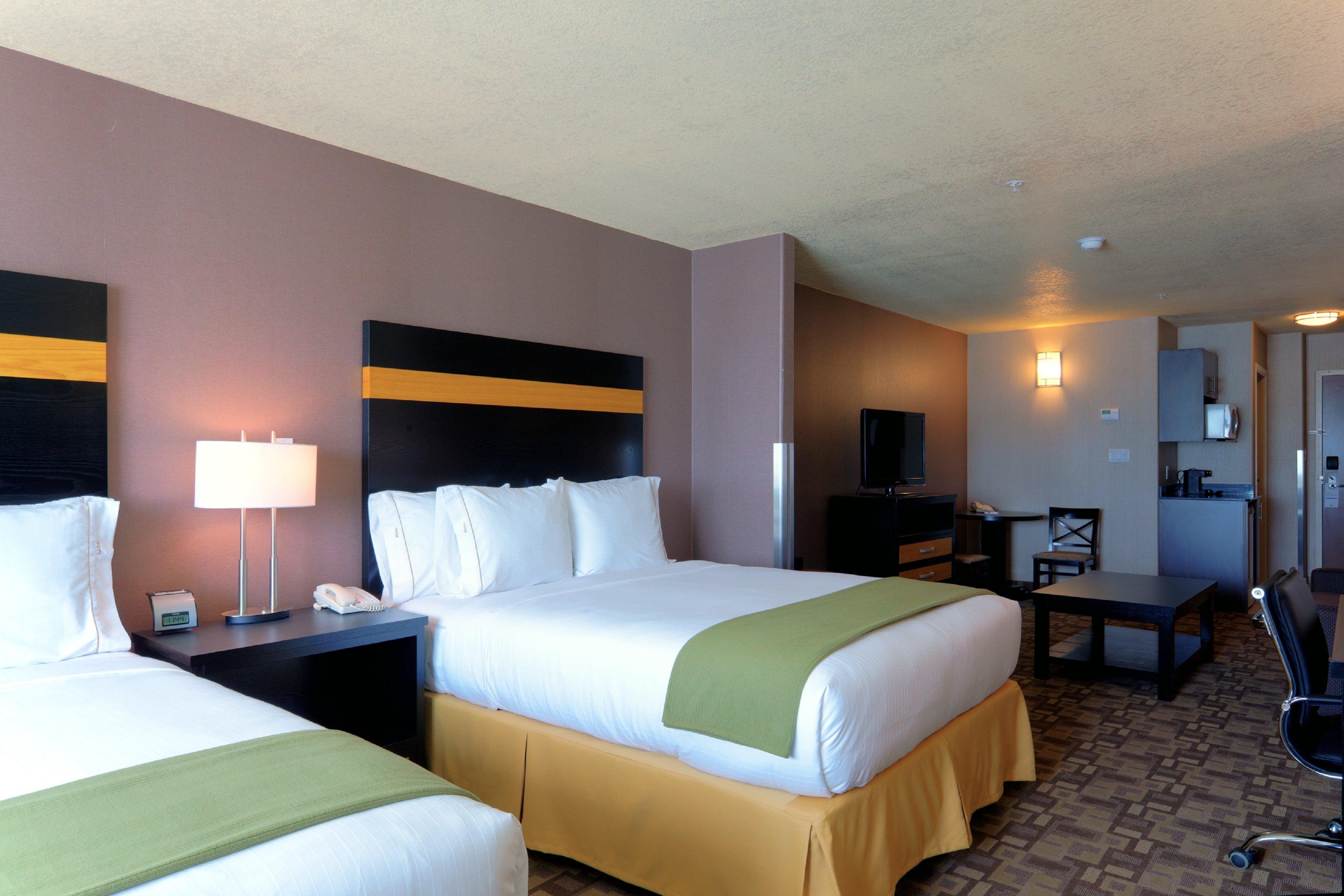 Holiday Inn Express And Suites Dawson Creek, An Ihg Hotel Kültér fotó